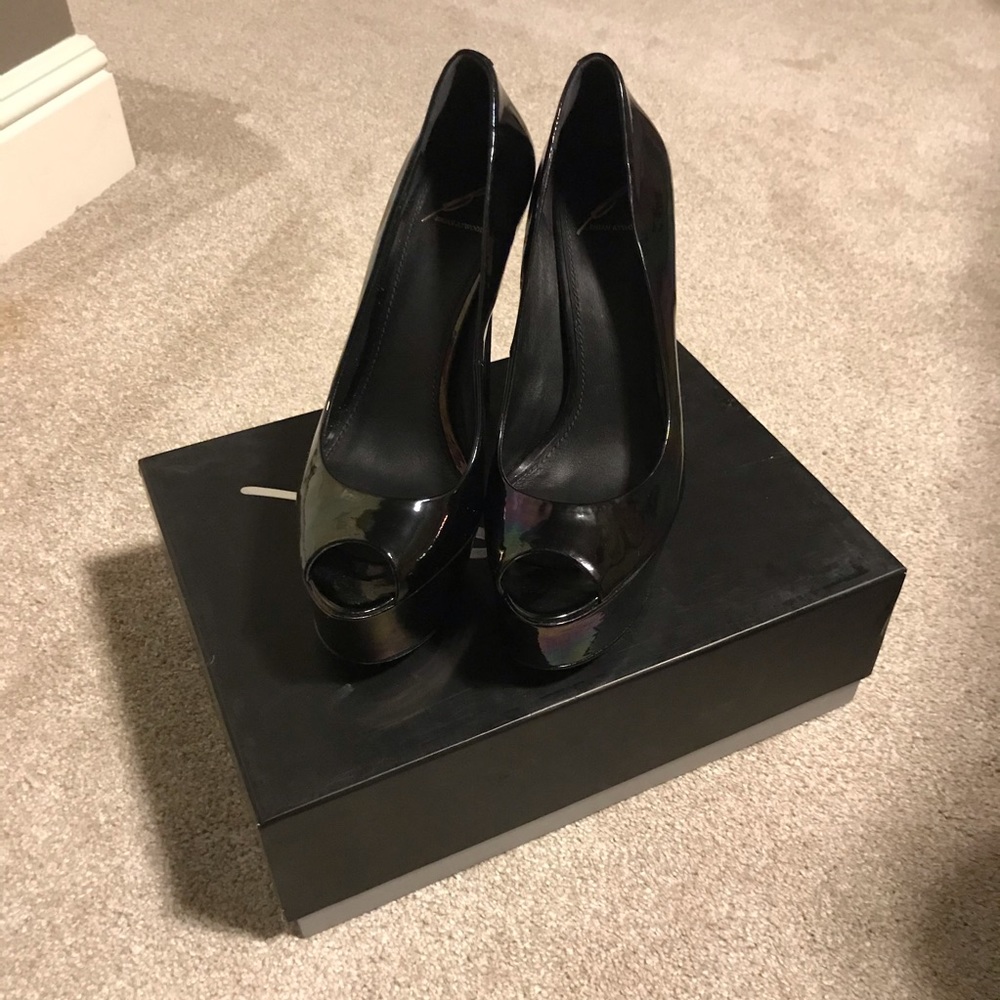 Black Holographic Heels